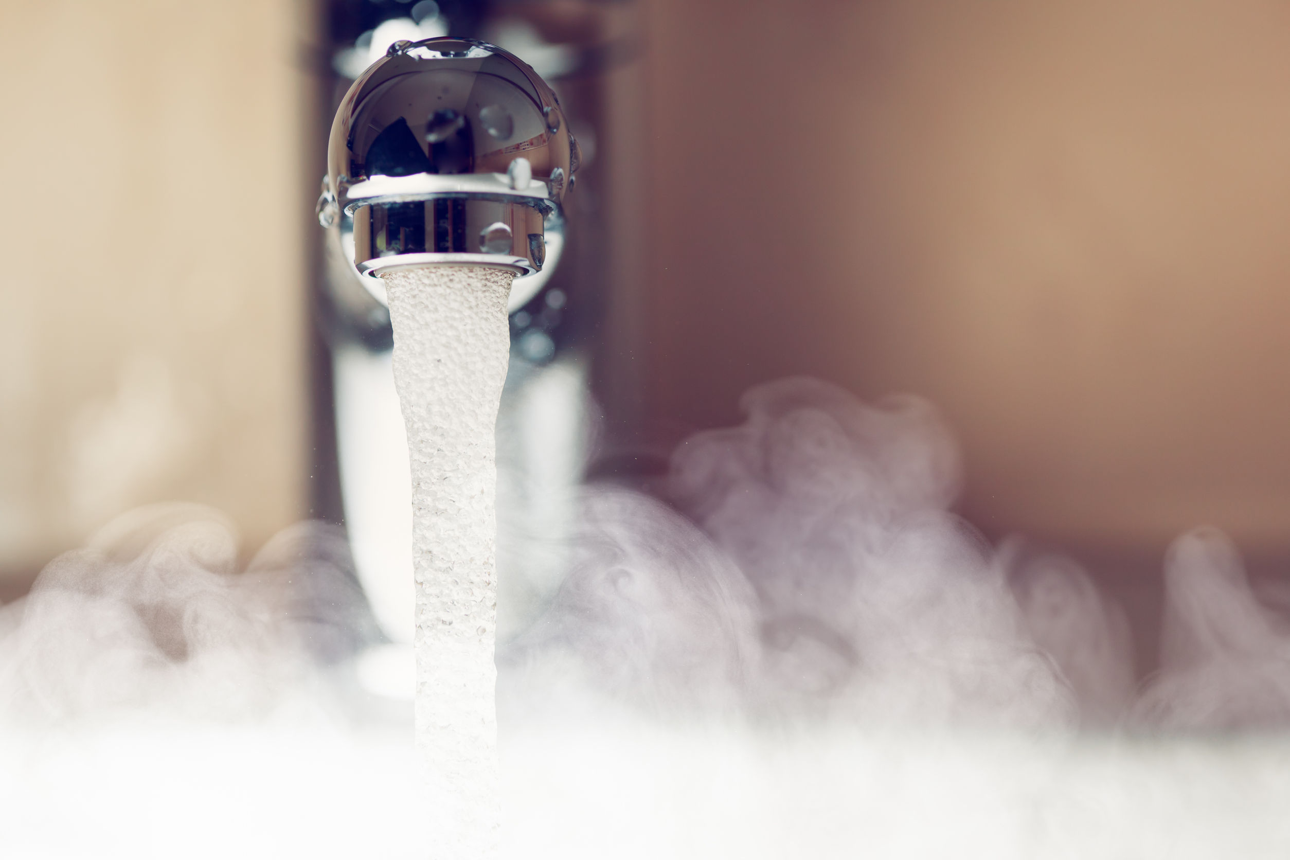 32551173 – water tap with hot water steam